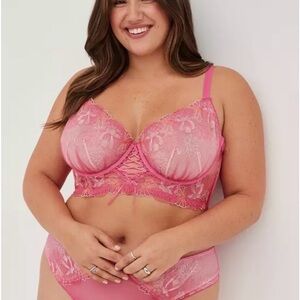 Elegant Pink Lace Bra and Panty Set